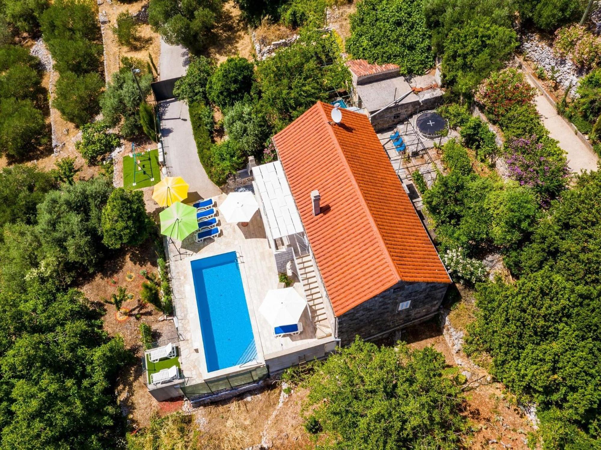 House Ko An-Four Bedroom Villa With Terrace And Swimming Pool Gruda Exterior photo