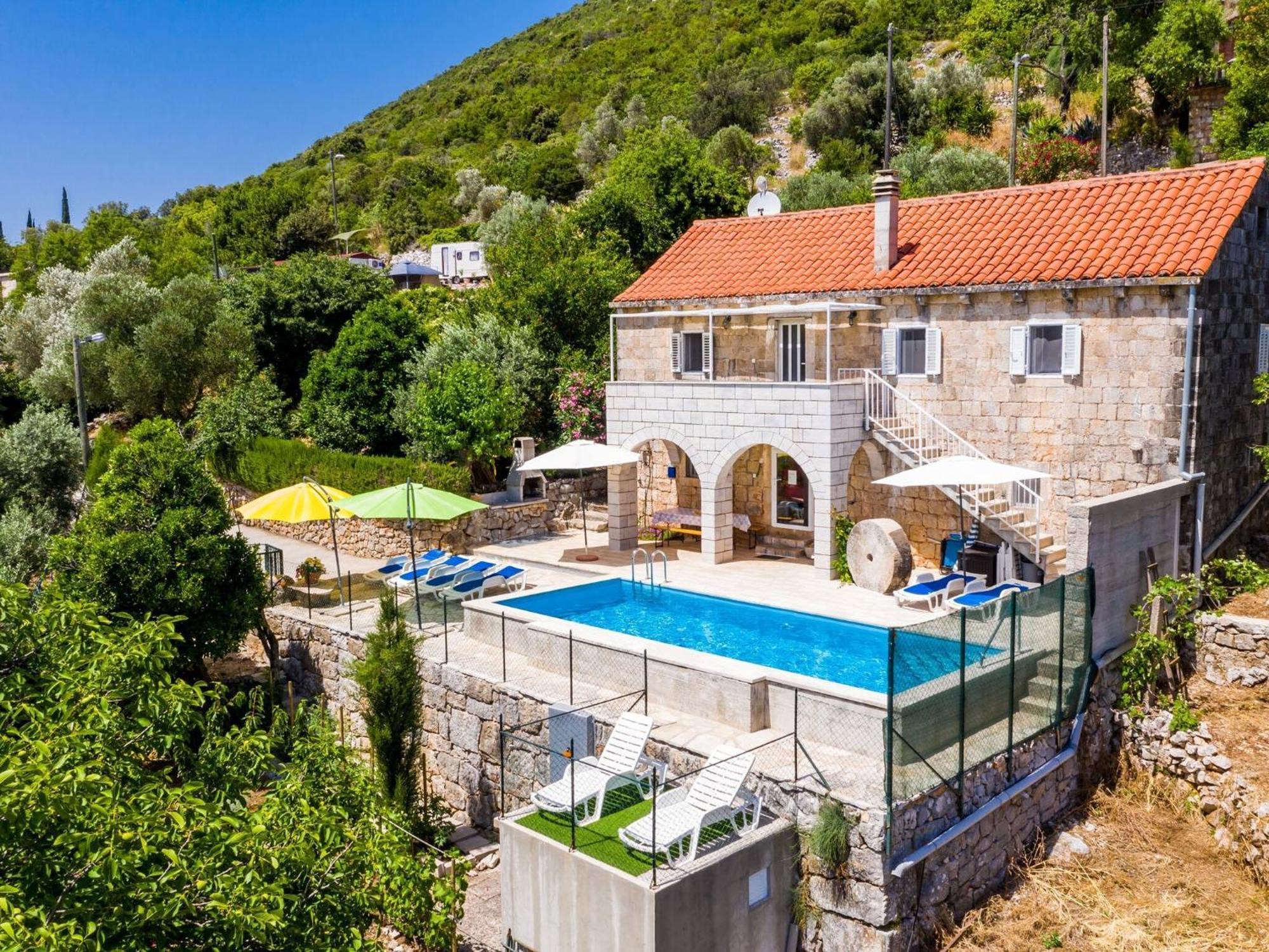 House Ko An-Four Bedroom Villa With Terrace And Swimming Pool Gruda Exterior photo